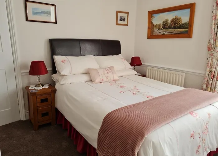 Rowan Tree House 3* Sleights