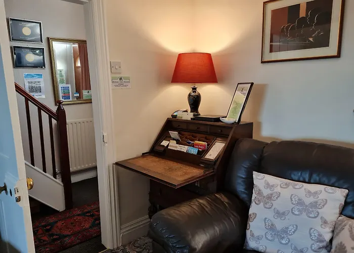 Rowan Tree House Bed & Breakfast 3*