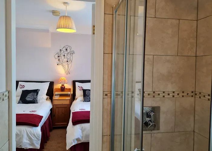 Rowan Tree House Bed & Breakfast 3*