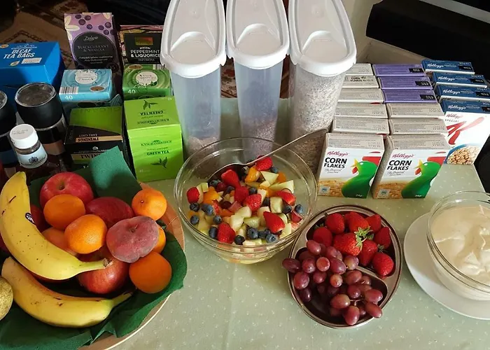 Rowan Tree House Sleights