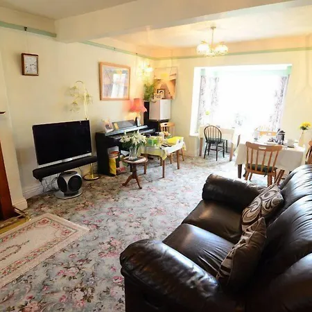 Rowan Tree House 3* Sleights