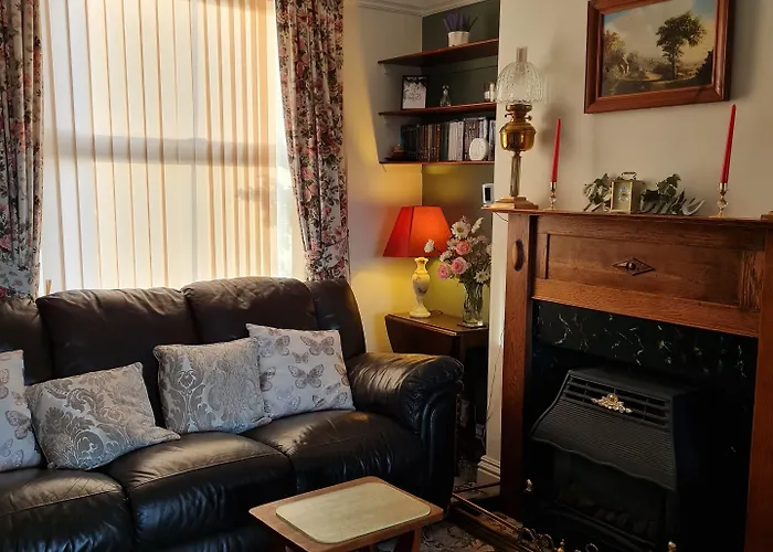 Rowan Tree House Sleights