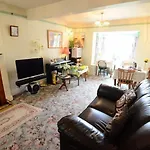 Rowan Tree House 3* Sleights